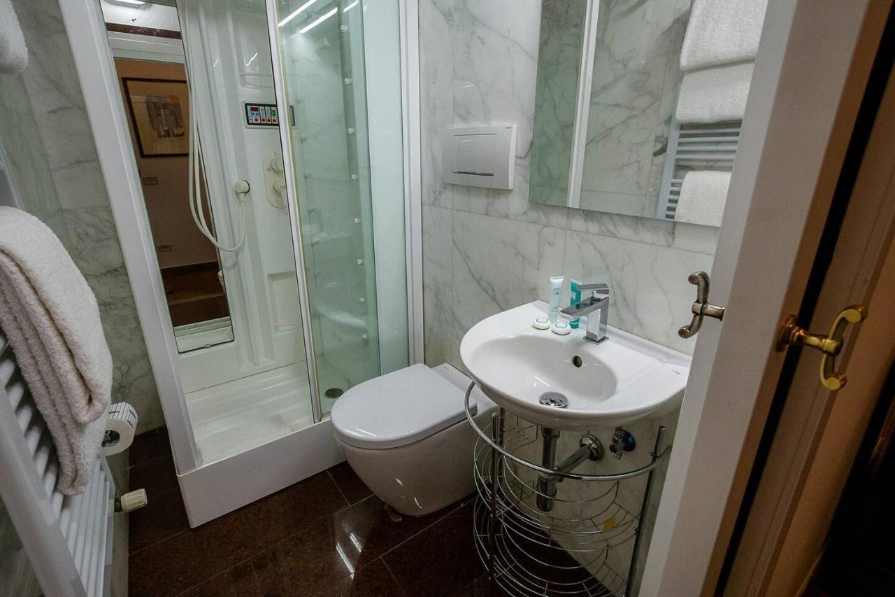 Acacia Firenze - Adelfa Appartement Buitenkant foto